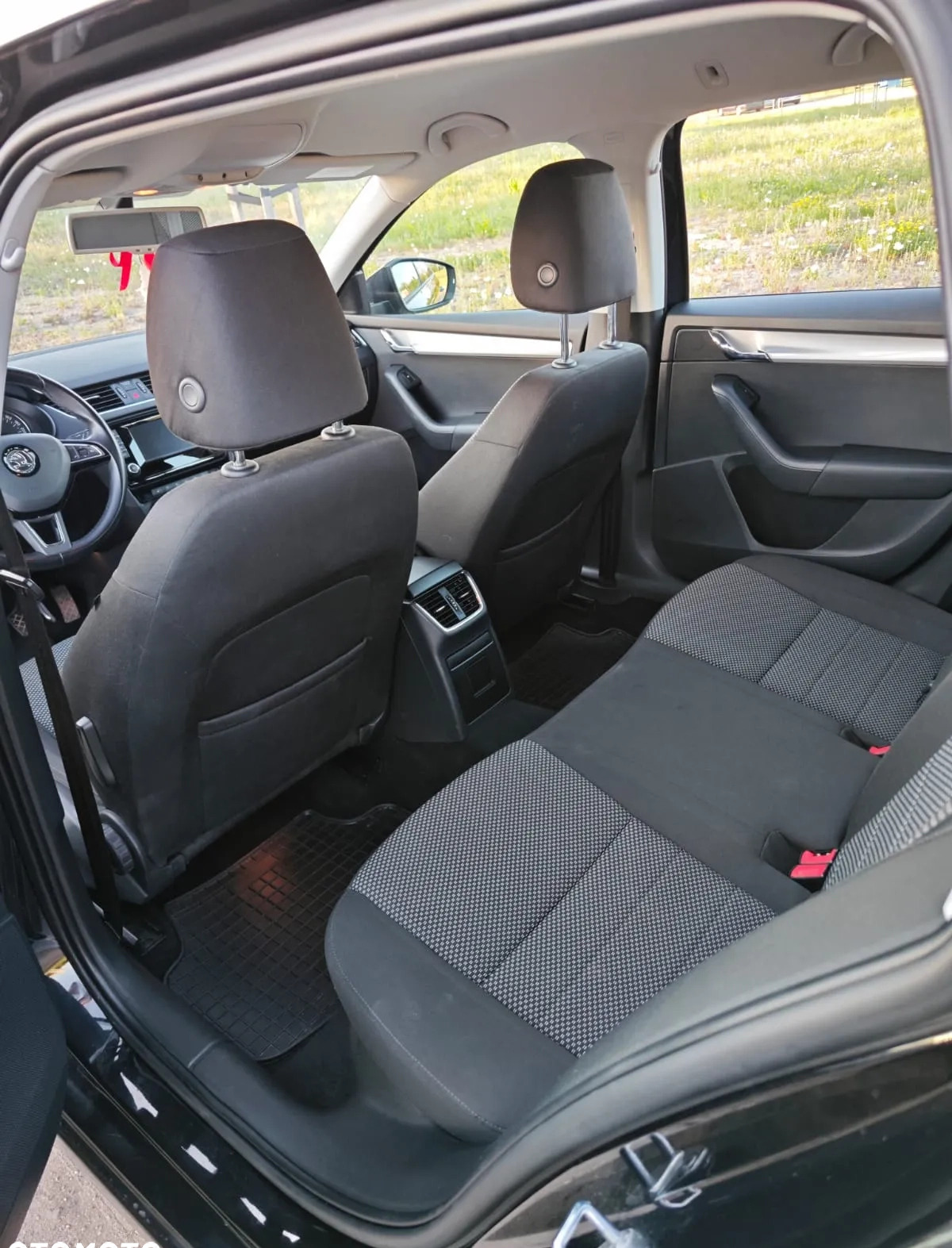 Skoda Octavia cena 53250 przebieg: 250115, rok produkcji 2014 z Głubczyce małe 326